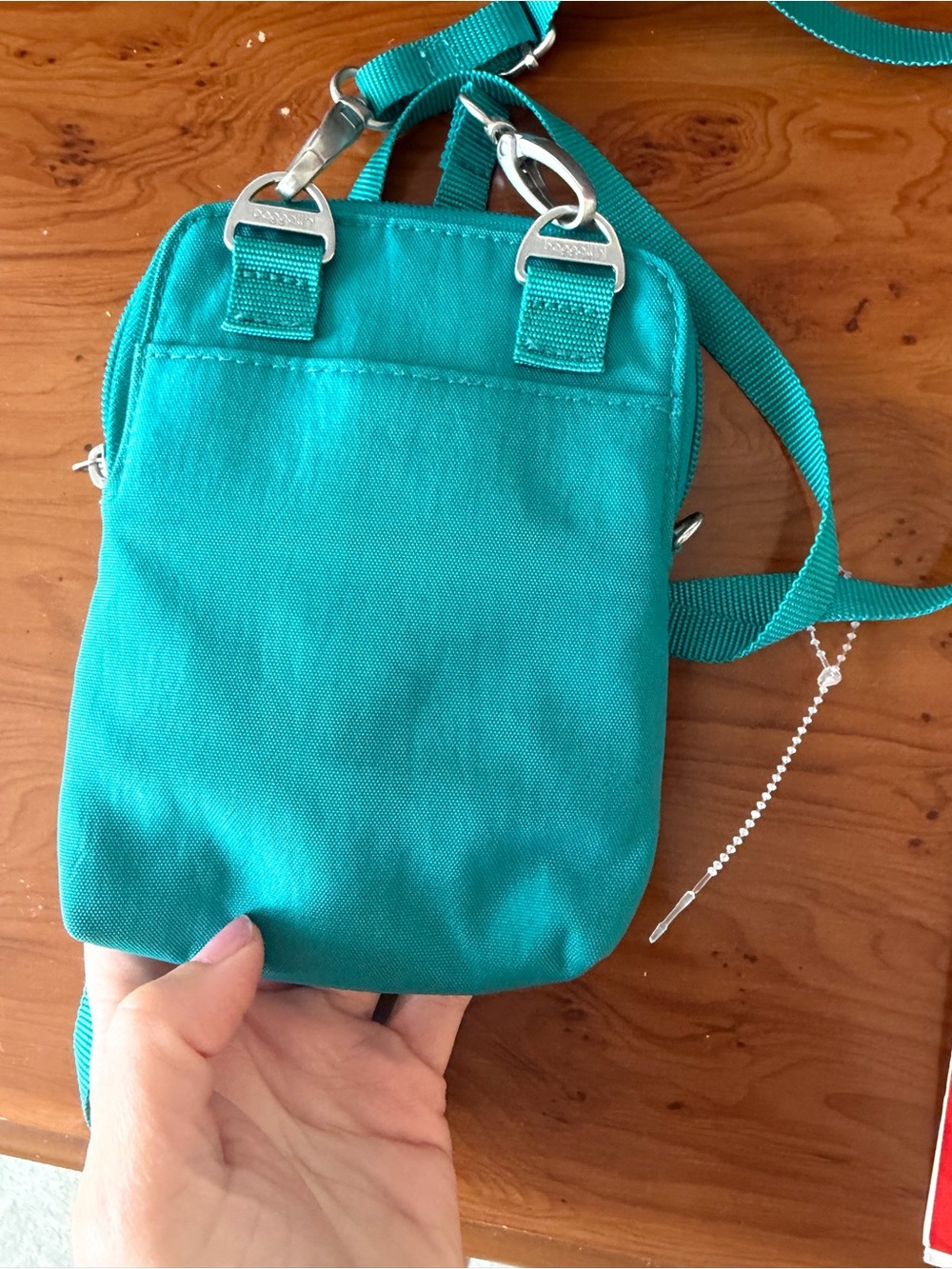 🗽NEW Baggallini Teal Compact Crossbody Bag - Picture 3 of 3